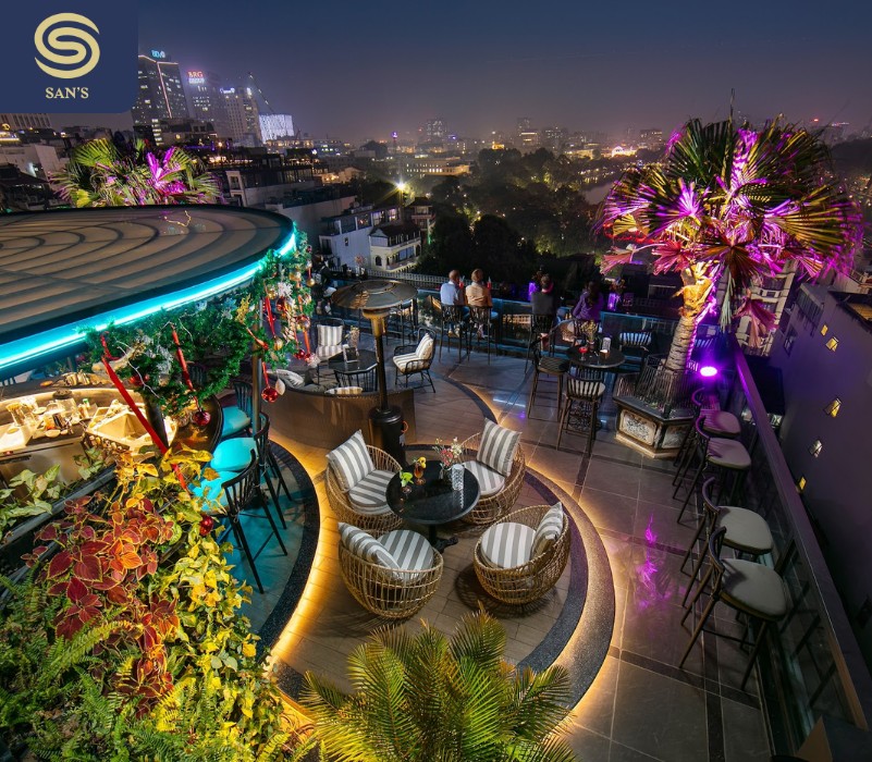 San Lakeview Bar - The hottest place to search for "Rooftop Near Me" when you are in Hanoi's Old Quarter